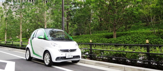 ベンツのカーシェア車両「スマートEV」グランフロント大阪